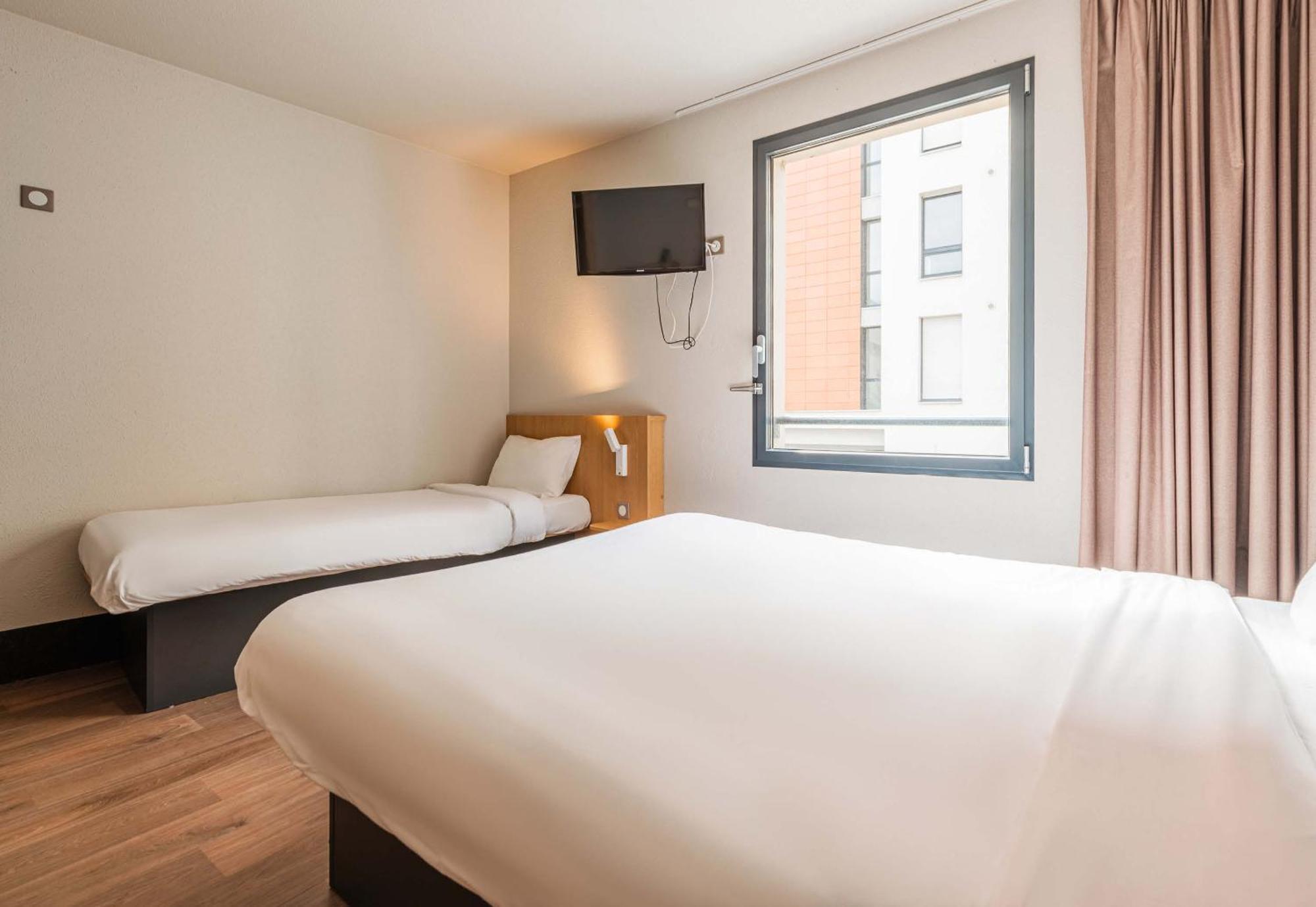 B&B HOTEL Mulhouse Centre Exterior foto
